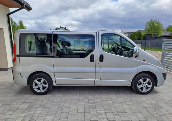 Opel Vivaro cena 39800 przebieg: 167700, rok produkcji 2010 z Wyszków małe 172